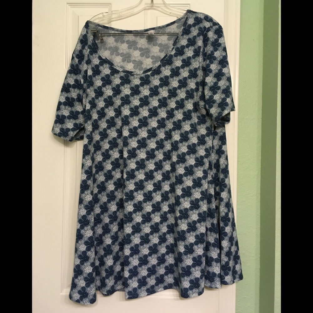 EUC denim blue perfect T